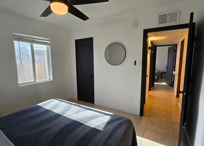 Zzz Msg For 5 Percent Off Zzz 3bed 1bath Kingkingqueenbeds House Midtownphx Phoenix